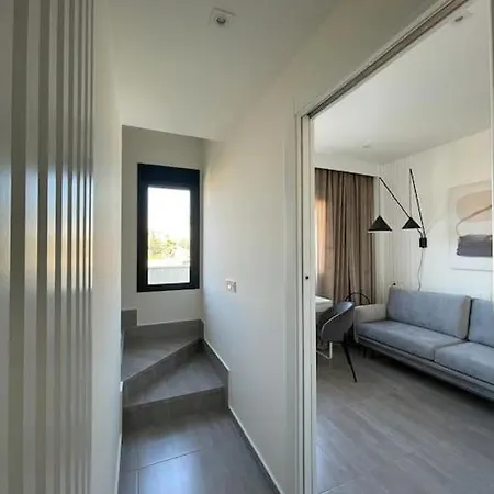Luxury Villa With Pool 1St Line The Sea Torrevieja Exterior photo