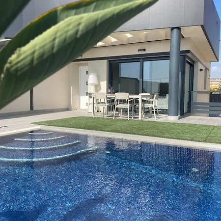 Luxury Villa With Pool 1St Line The Sea Torrevieja Exterior photo