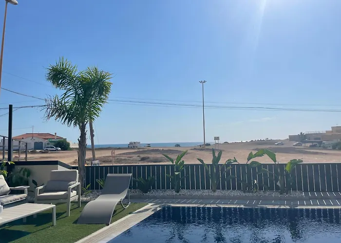 Luxury Villa With Pool 1St Line The Sea