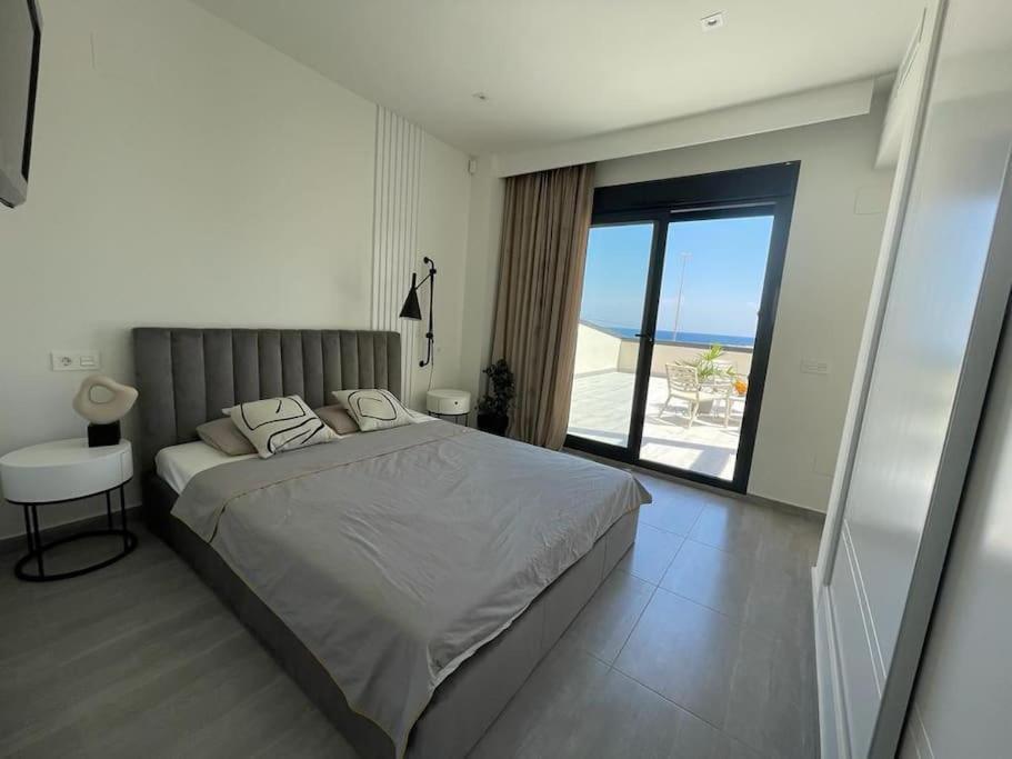 Villa Luxury With Pool 1st Line The Sea *
