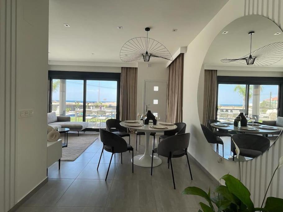 Luxury With Pool 1st Line The Sea Villa