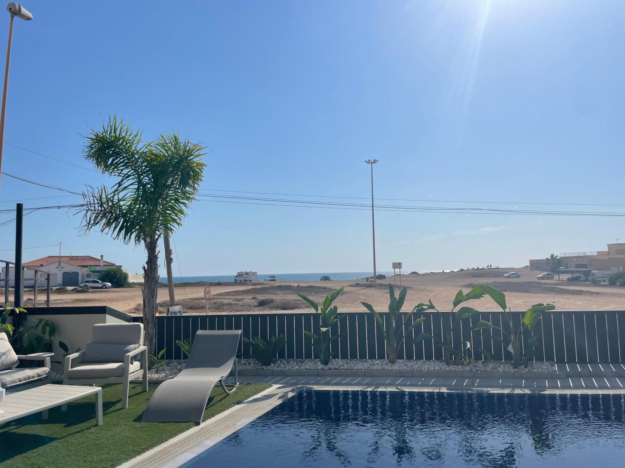 Villa Luxury With Pool 1st Line The Sea